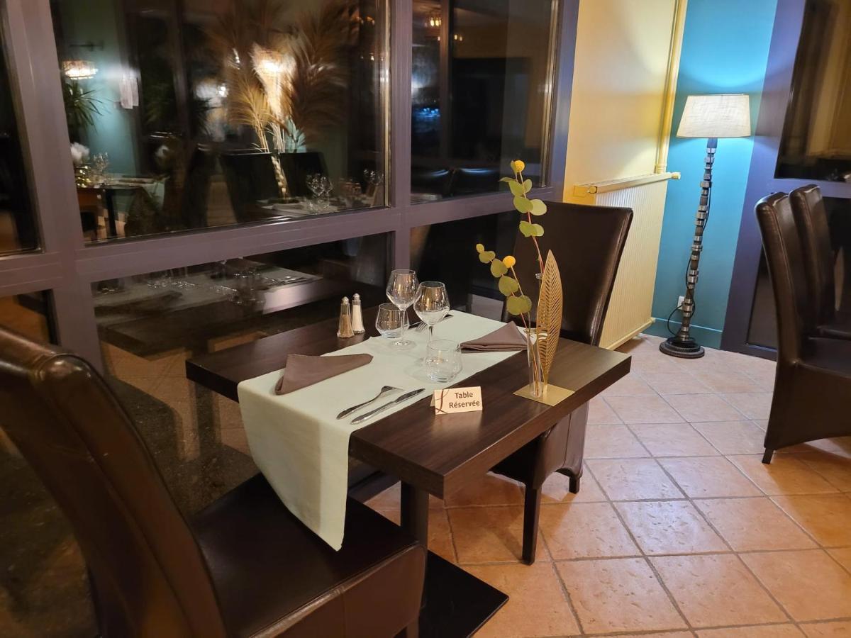 Logis Hotel Restaurant L'Escapade ลามาสต์ ภายนอก รูปภาพ
