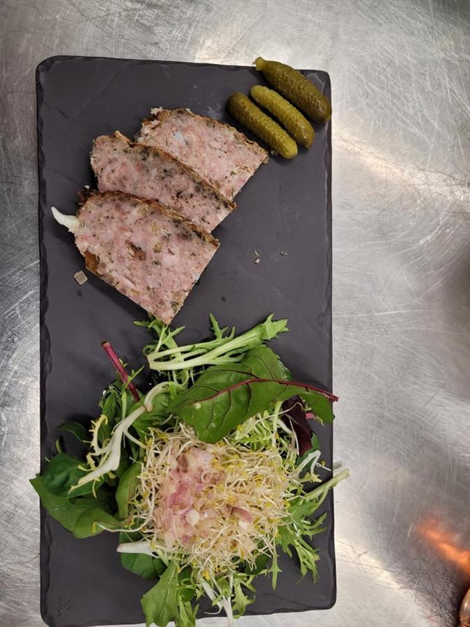 Logis Hotel Restaurant L'Escapade ลามาสต์ ภายนอก รูปภาพ