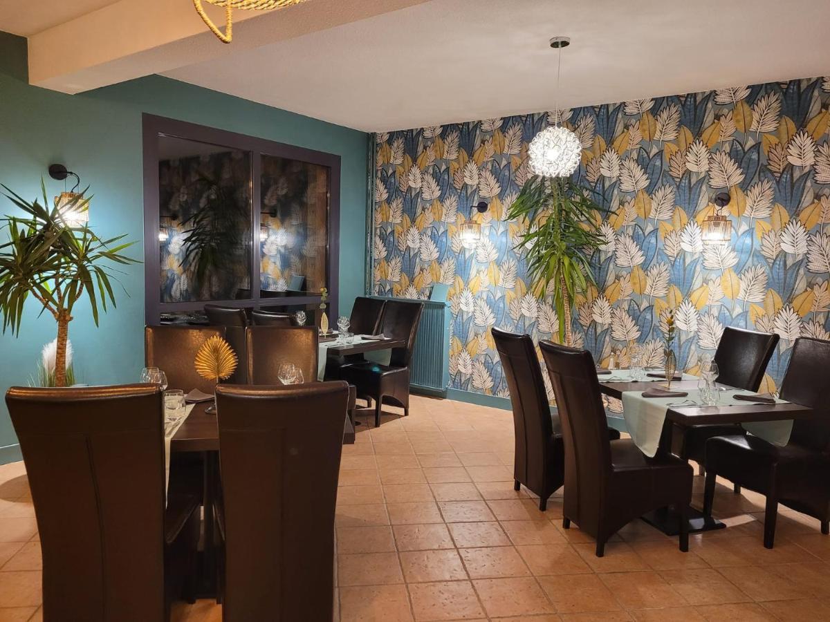 Logis Hotel Restaurant L'Escapade ลามาสต์ ภายนอก รูปภาพ