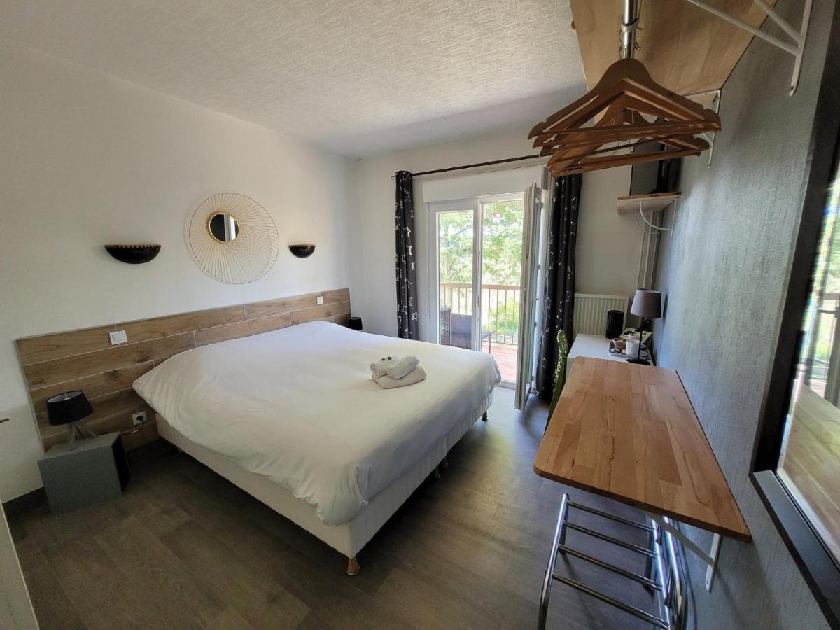 Logis Hotel Restaurant L'Escapade ลามาสต์ ภายนอก รูปภาพ